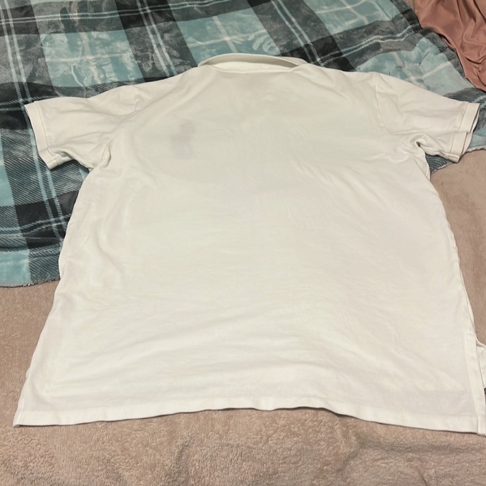 Clothes - Picture 2 of 3